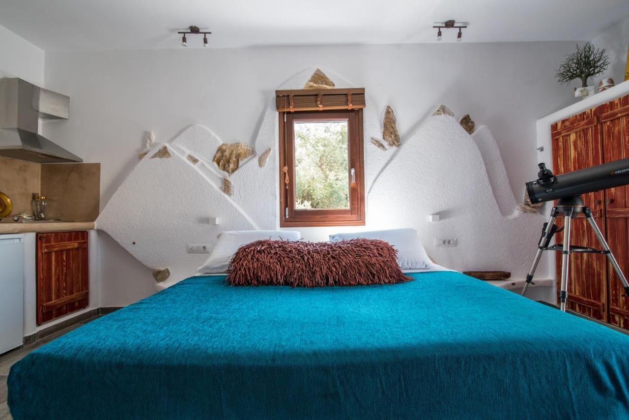 Elaiolithos - Luxury Villa Suites - Adults Only Khalkion Bagian luar foto